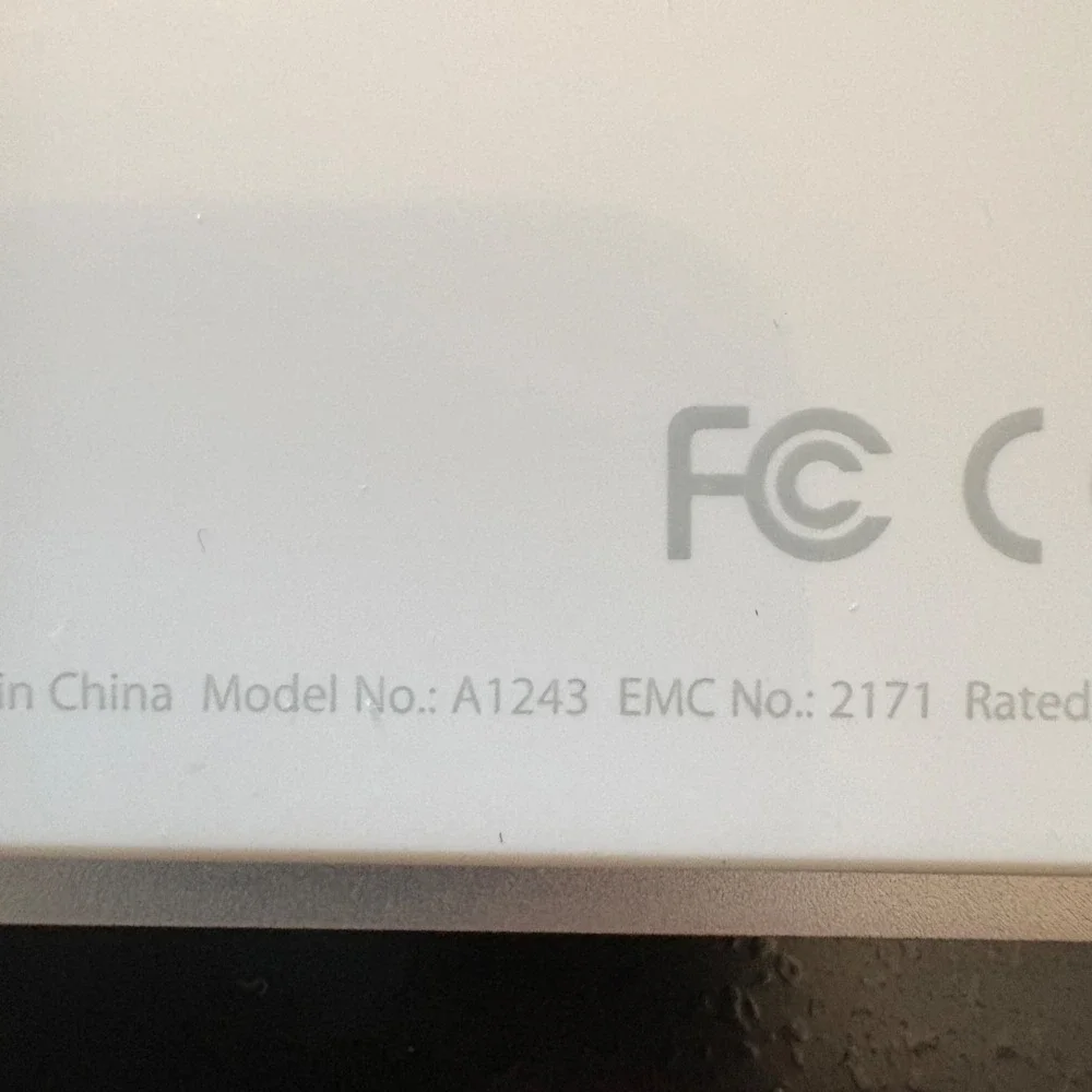 Apple white aluminum